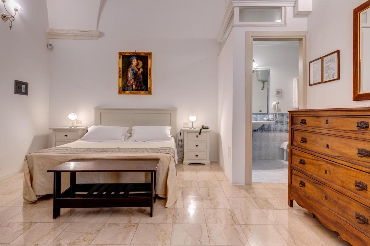 Hotel La Terra Остуни Екстериор снимка