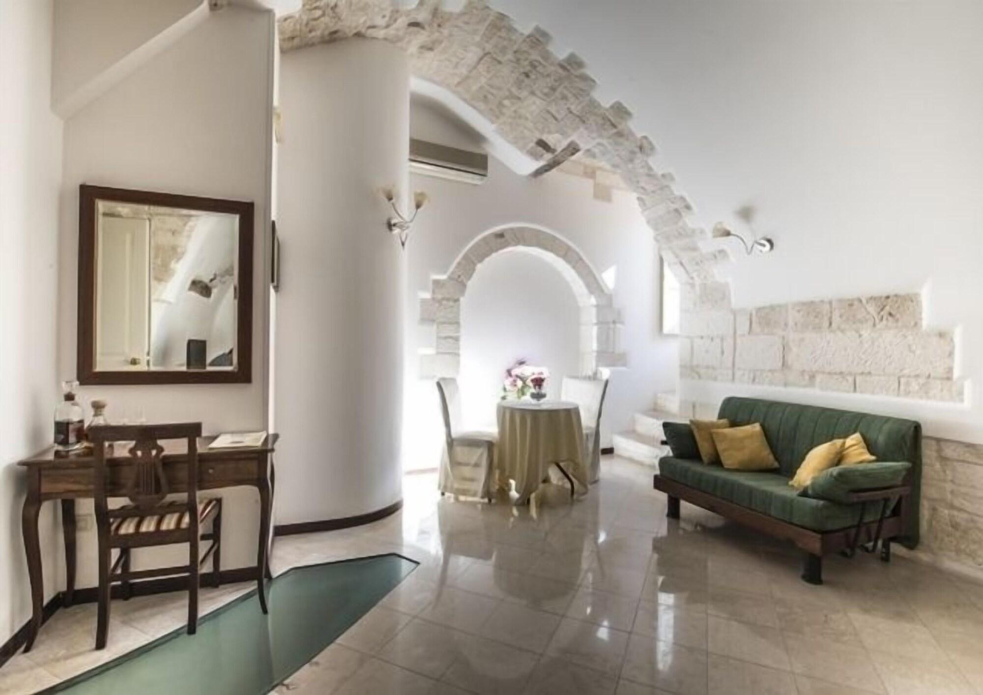 Hotel La Terra Остуни Екстериор снимка